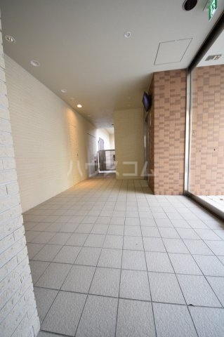 29/30 エントランス