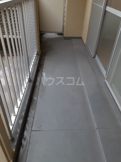 23/30 バルコニー