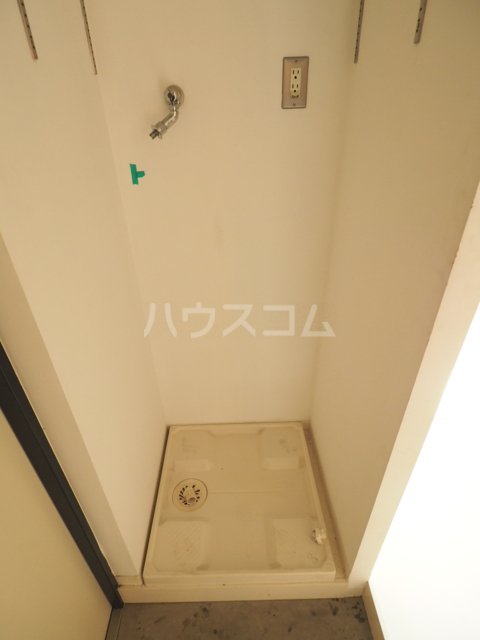 24/28 エントランス