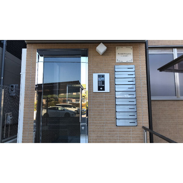 18/20 エントランス