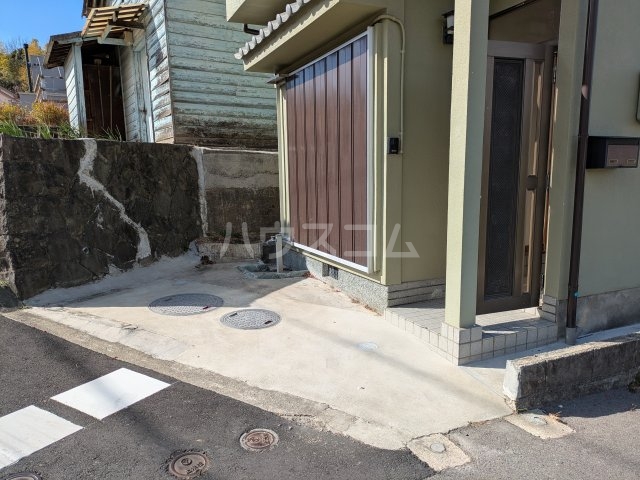 22/26 駐車場