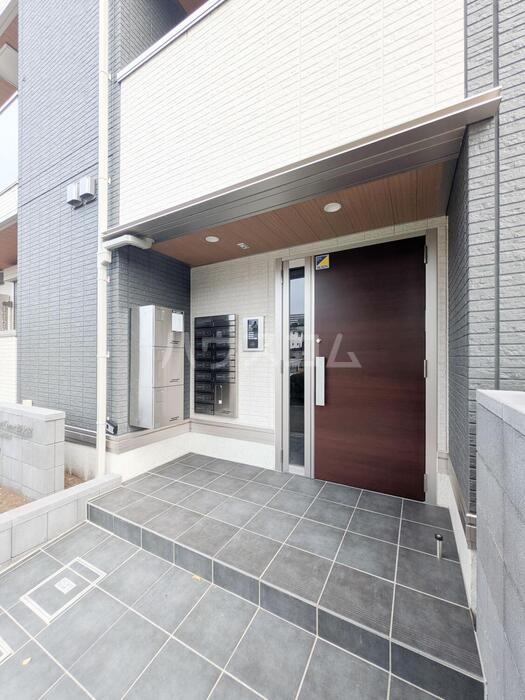 2/4 エントランス