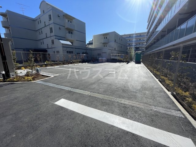 22/30 駐車場