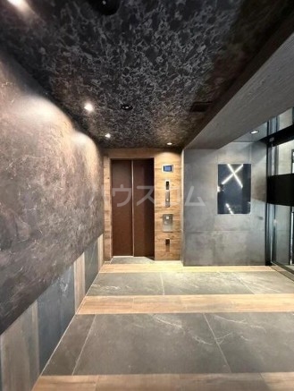 15/25 エントランス