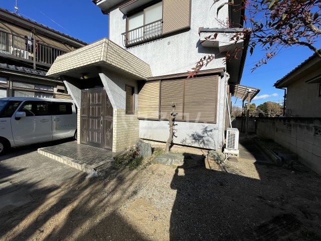 2/13 駐車場