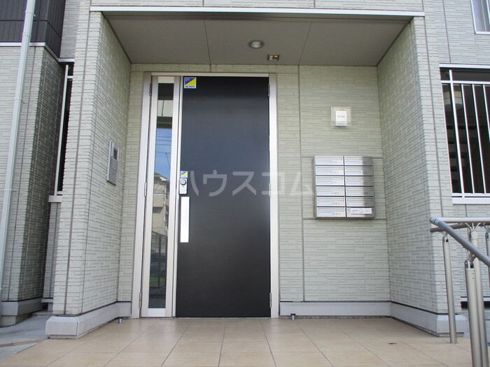 13/16 エントランス