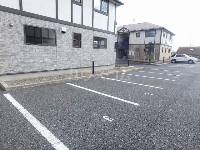 15/22 駐車場