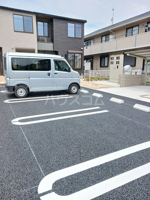 15/22 駐車場