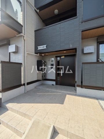 14/23 エントランス