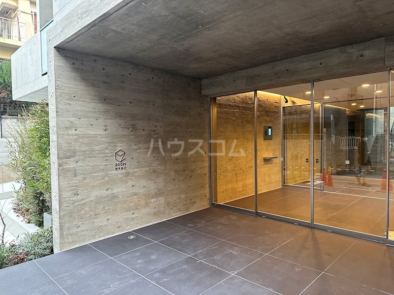 15/22 エントランス