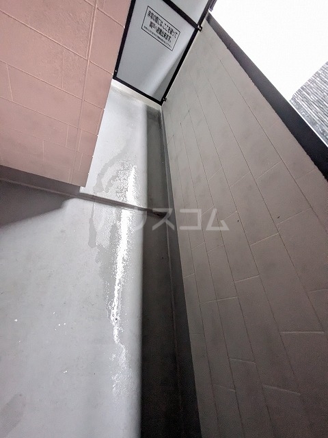20/28 バルコニー