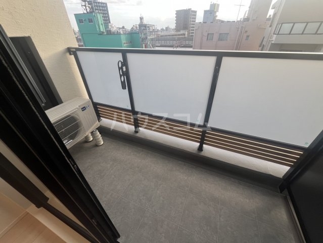 23/30 バルコニー