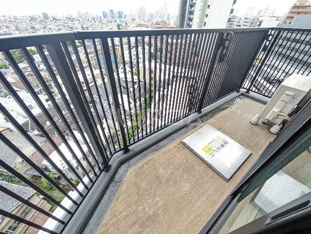 20/30 バルコニー