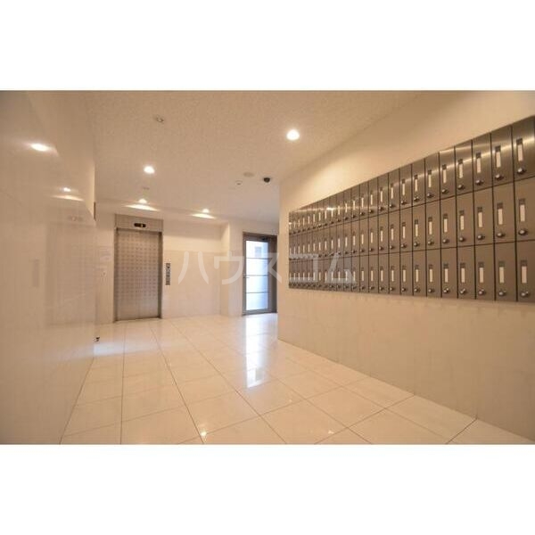 14/15 エントランス