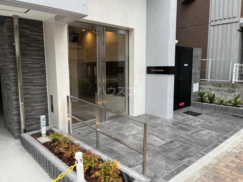 2/8 エントランス