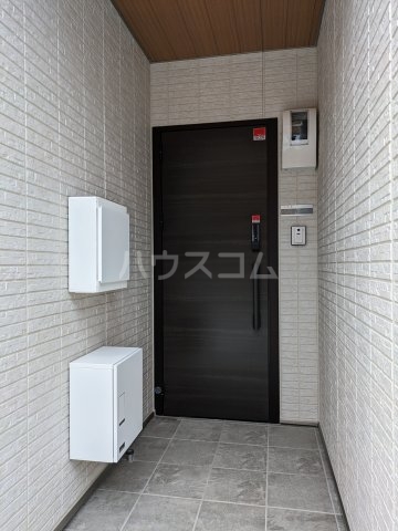 13/30 玄関