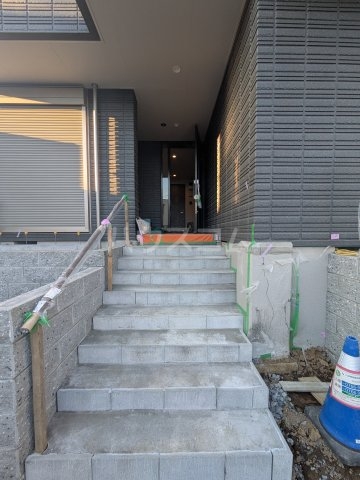 19/26 エントランス