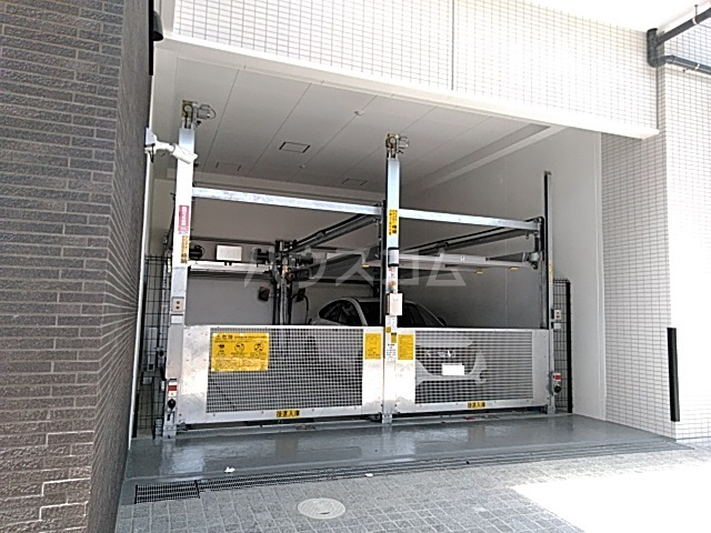 23/27 駐車場