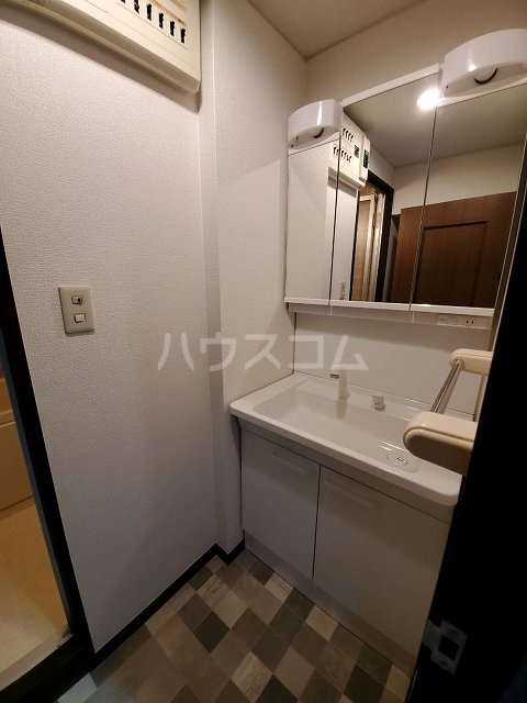14/30 洗面