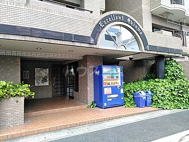 17/27 エントランス