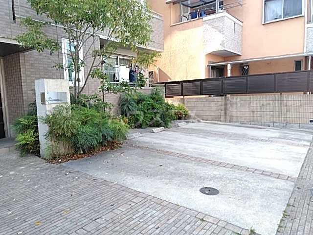21/30 駐車場
