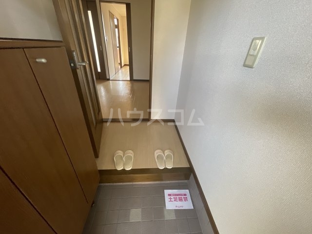 14/30 玄関