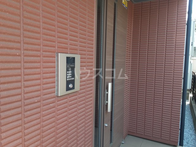 2/5 エントランス