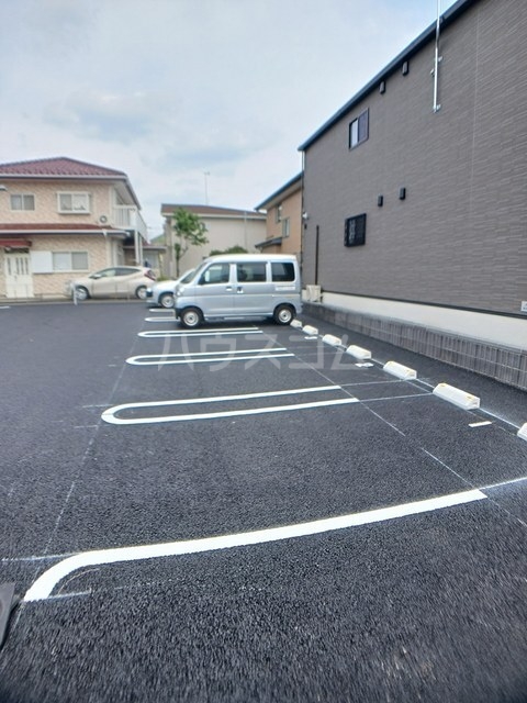 15/27 駐車場