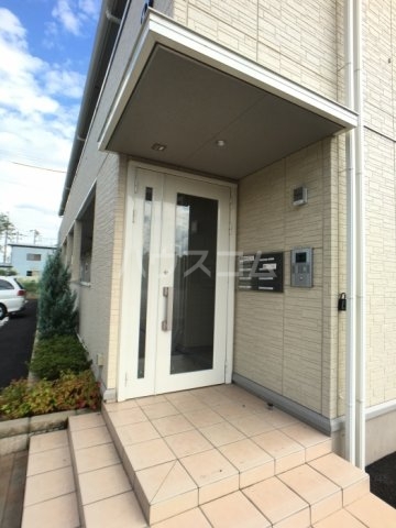 20/30 エントランス