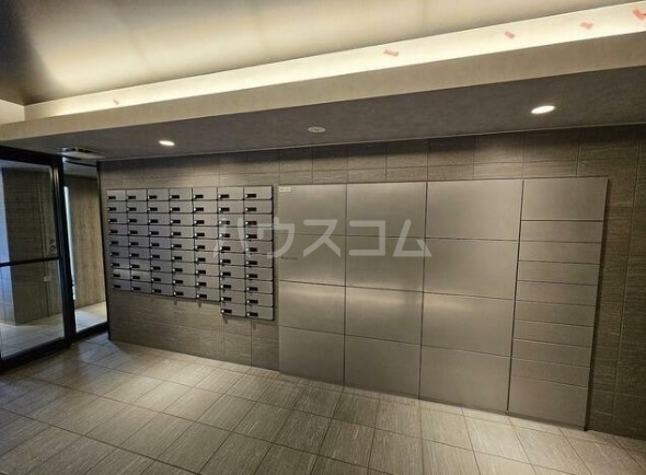 16/26 エントランス