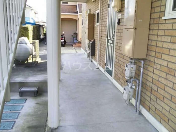 14/25 エントランス