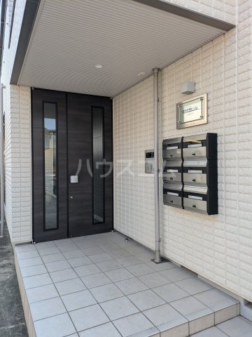 21/27 エントランス