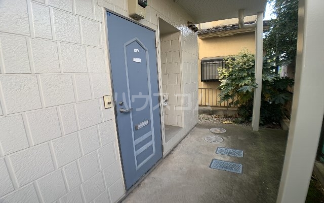 20/29 エントランス