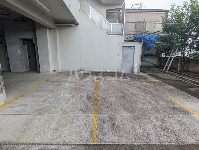 4/5 駐車場