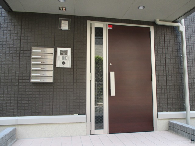 16/26 エントランス