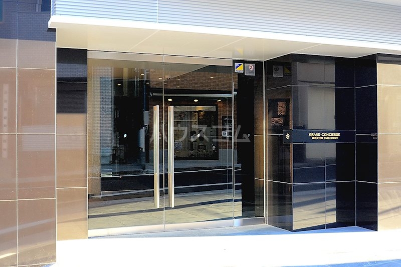 14/21 エントランス