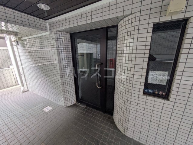 22/24 エントランス