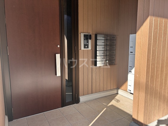 3/4 エントランス