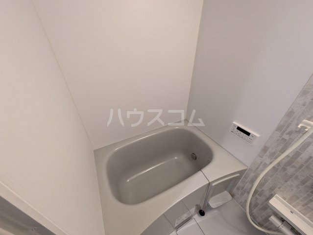 13/30 浴室