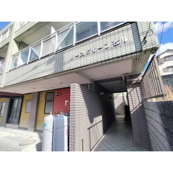 19/19 エントランス