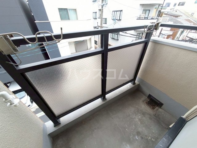 19/30 バルコニー
