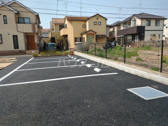 25/30 駐車場