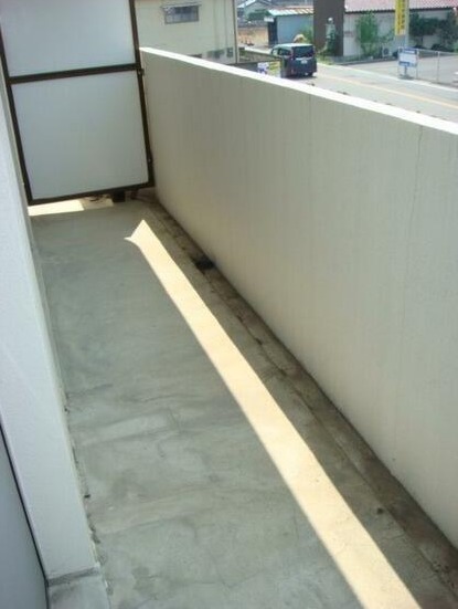 13/21 バルコニー