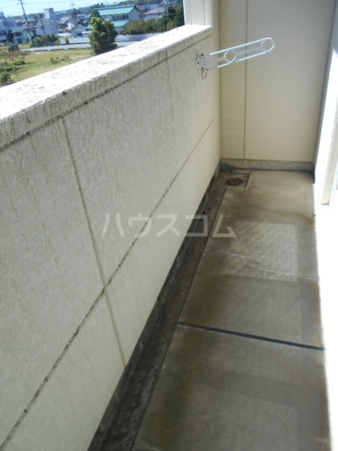 13/17 バルコニー