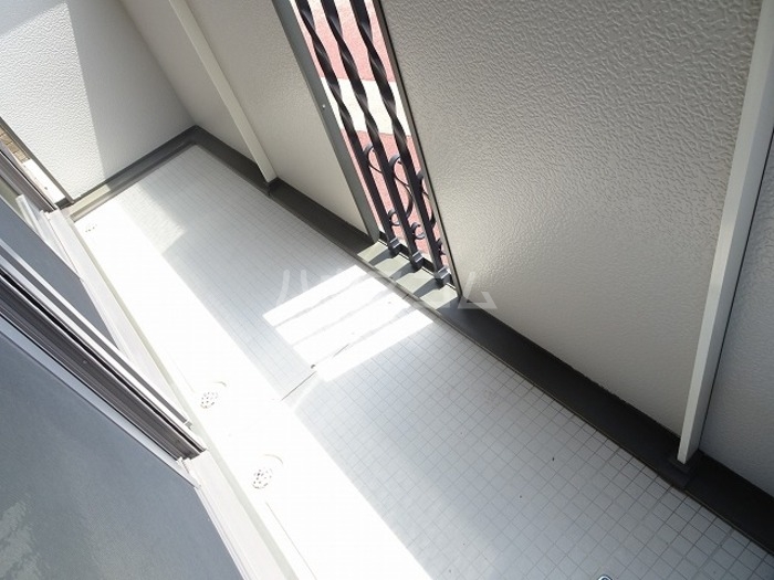 23/30 バルコニー