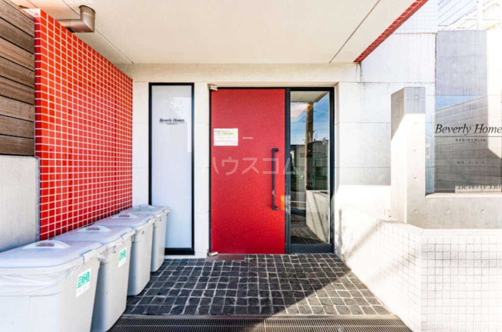 2/3 エントランス