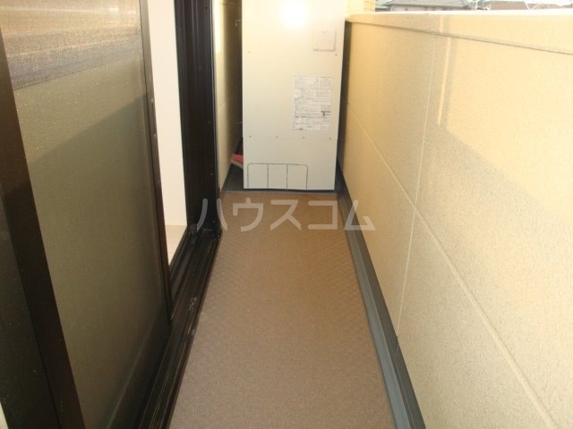 18/27 バルコニー