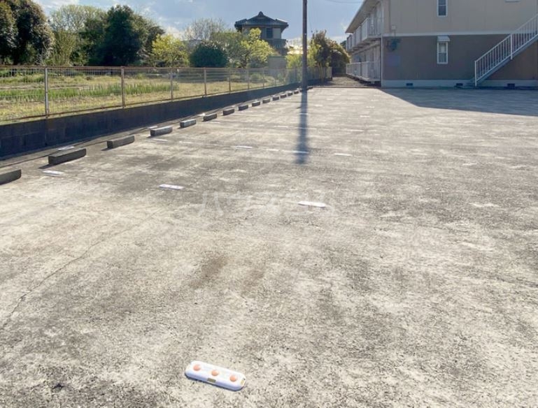 16/21 駐車場