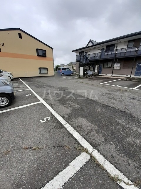 15/27 駐車場