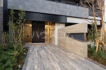 16/26 エントランス